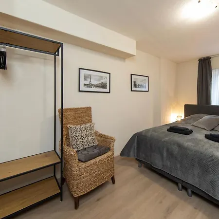 Apartment Blankebil Studios & Apartments Zandvoort